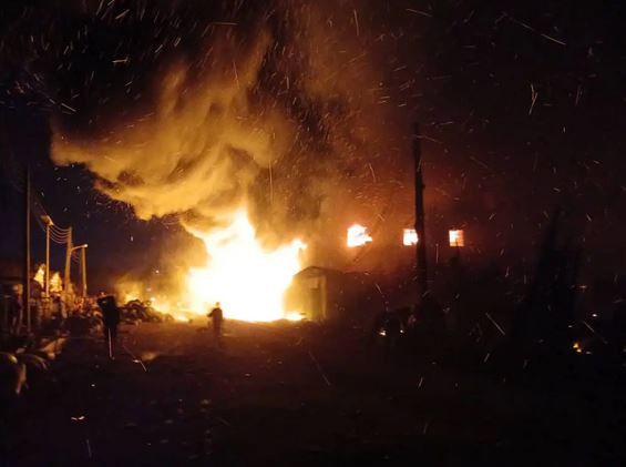 Fire Razes Three-Storey Building In Onitsha