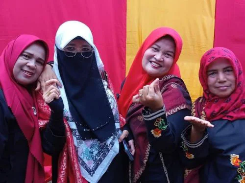 Hari Jadi Kota Sawahlunto 2022, Sarlina Putri Ikuti Acara Makan Bajamba