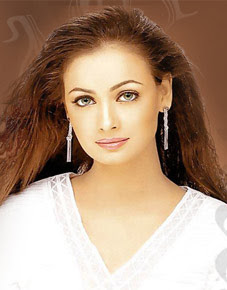 Diya Mirza Pics