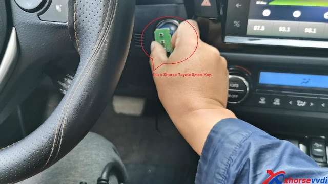 VVDI Key Tool Plus Program Toyota 8A Smart Key via OBD 8