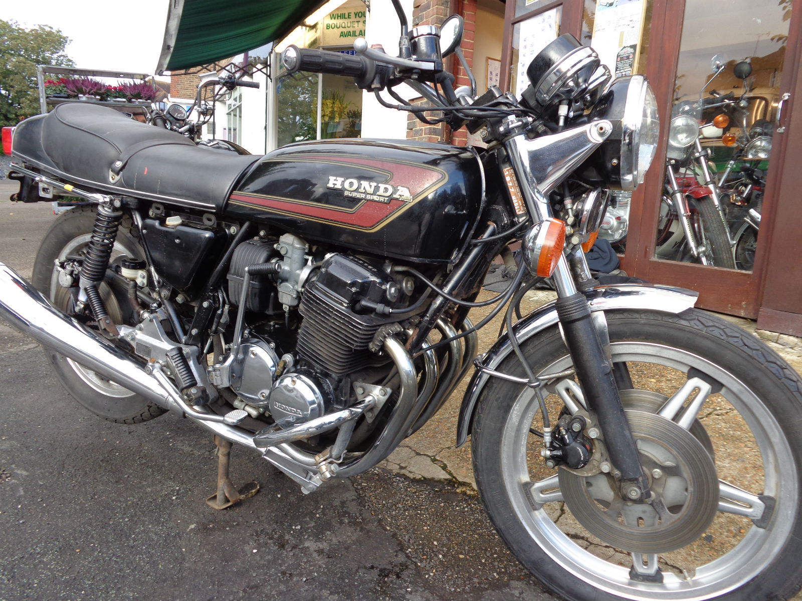 Honda CB750 4 Cylinder 1977 Original Forsale BRIGHTON OLD LONDON