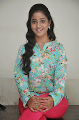 Aishwarya photo shoot gallery-thumbnail-13