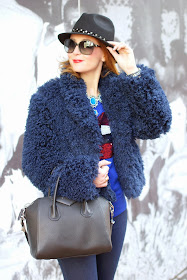faux fur jacket, Givenchy Antigona bag, Fashion and Cookies, fashion blogger