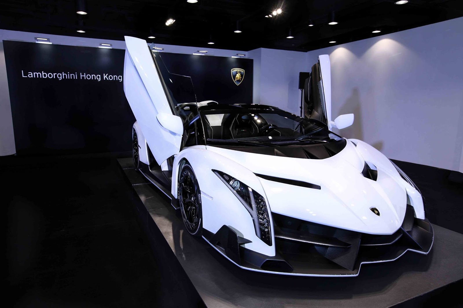 White Veneno Roadster Delivered To Lamborghini Hong Kong 100497758 Hjpg