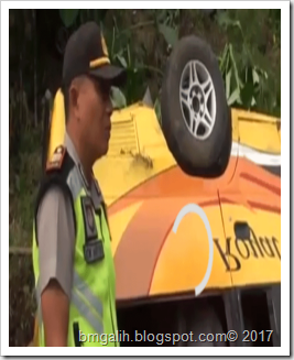 mini bus Masuk Jurang Banyu Panas