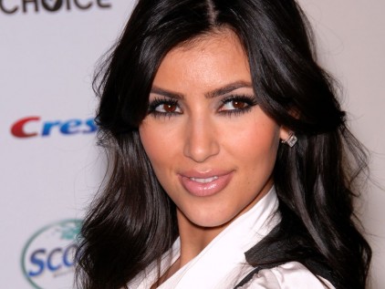 kim kardashian wallpapers hot. kim kardashian hot images