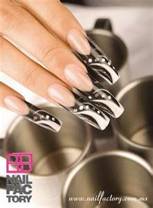 Modern Nails Reankarnasi Salon