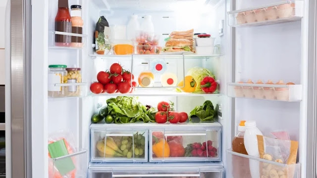 Thực phẩm bị hỏng lâu ngày trong tủ lạnh