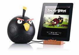 Bocina negra al estilo del juego Angry Birds