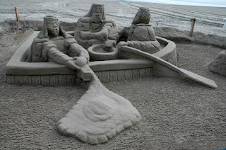 Popular Festival Sand Sculputres photo collection 2012