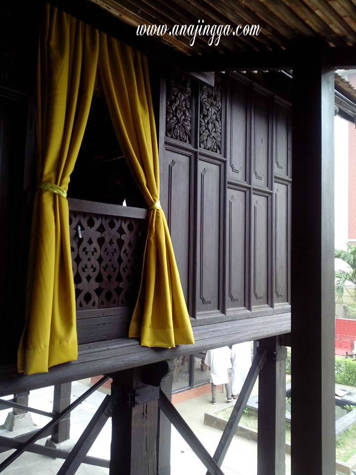  Rumah  Tradisional Melayu anajingga