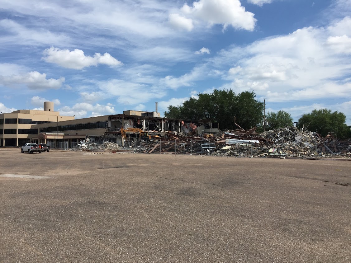 Sugar Land Shopping Center.