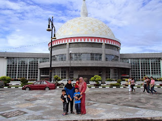 Bangunan Alat Kebesaran Di Raja Brunei