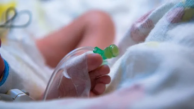  Αφαίρεσαν από γονείς στη Νέα Ζηλανδία την κηδεμονία επειδή ήθελαν να μεταγγιστεί το μωρό τους με αίμα ανεμβολίαστου