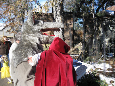 Hallowee costumes - Big Bad Wolf and Little Red Riding Hood