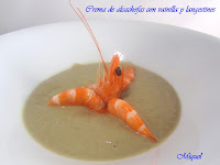 Crema de alcachofas con vainilla y langostinos