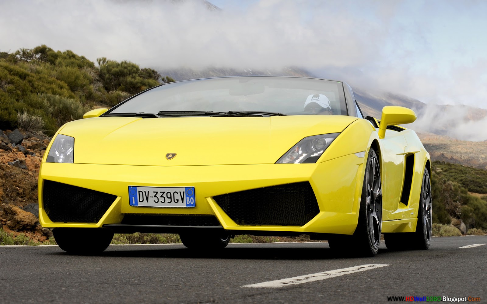 HD PC Desktop Wallpapers: Lamborghini Concept Cars Yellow