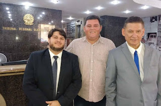 http://vnoticia.com.br/noticia/4318-marcelo-garcia-comemora-decisao-que-o-absolve-do-crime-de-falsidade-ideologica