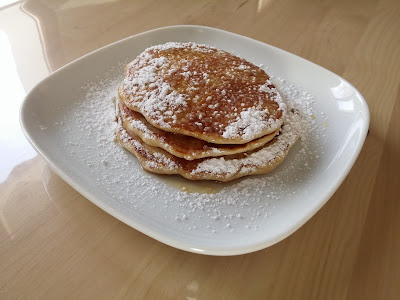 Pancakes au sirop d'érable et sucre glace