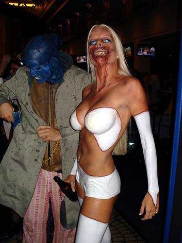 Zombie Cosplay Emma Frost Publi par MundusZ