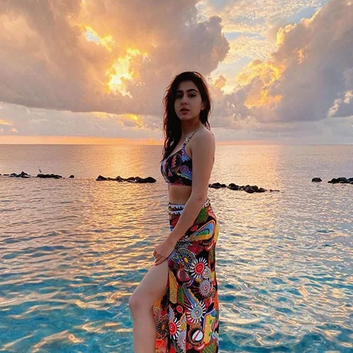 sara ali khan swimsuit hot bollywood actress