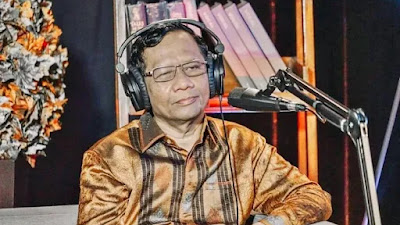 Nah Lho! Pakar Hukum Tampol Mahfud MD Soal Hukum LGBT di RI