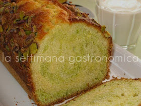 Plumcake al cioccolato bianco e pistacchi