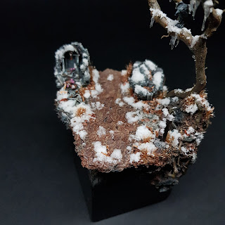 miniature scenic display plinth base scratchbuild snow painting