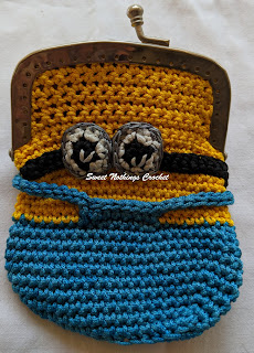 free crochet pattern, free crochet coin purse pattern, free crochet minion coin purse pattern, Shyama Nivas,sweetnothingscrochet, blogaday, spreadsmiles, purse yarn, Pradhan Embroidery stores, H P Art and Craft stores, lace crochet,bag pattern, minion,intermediate skill pattern,