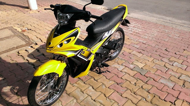 Sơn xe Exciter 2010 vàng đen cực đẹp