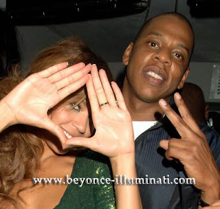 is beyonce illuminati roc sign