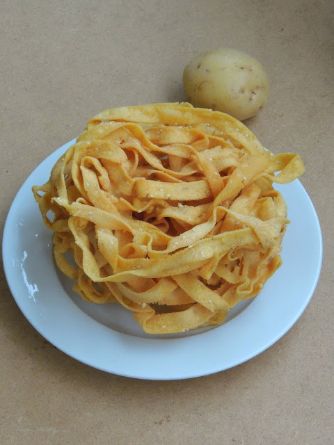 Aloo ribbon pakoda, Potato Ribbon Murukku