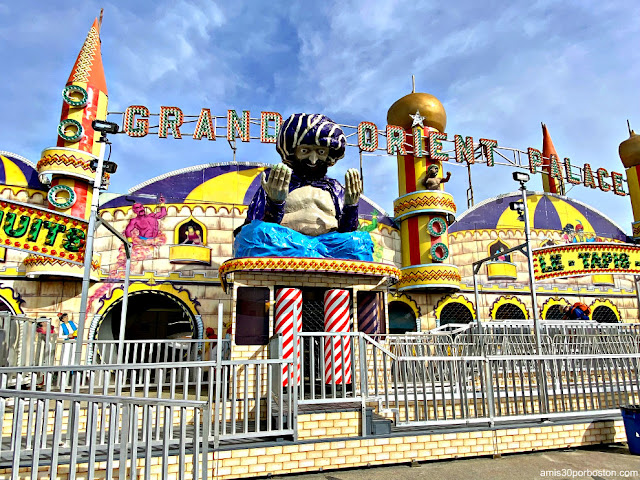 Grand Orient Fun House de Palace Playland en Old Orchard Beach