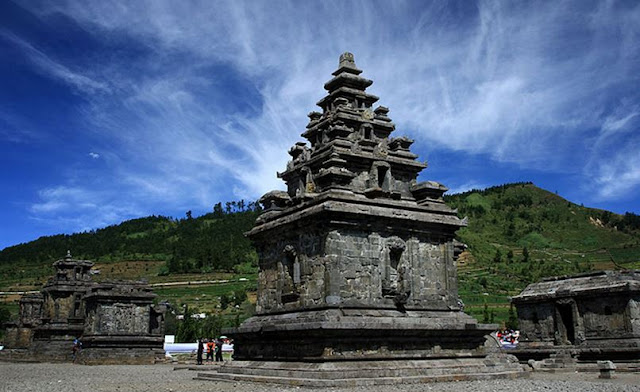 Wisata Dieng