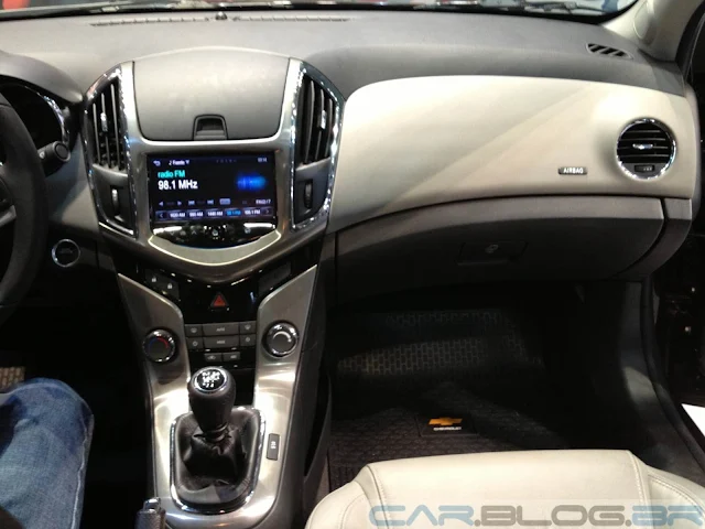 Novo Chevrolet Cruze 2014 - interior  - painel