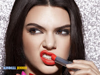 jenner kendall [images photos] sexy model kendall jenner apne raseele hothon pe lipstck lagate huye kaamuk andaaz mei