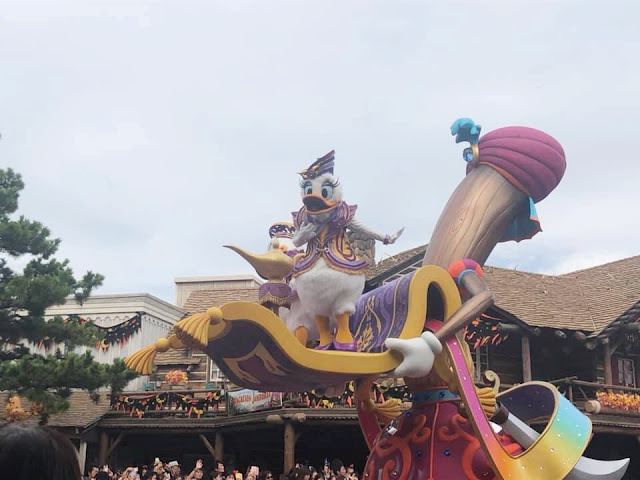 Tokyo Disneyland Parade