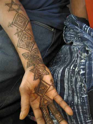 african tattoo. The Henna Tattoo picture