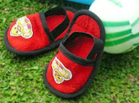 http://www.tokodemak.com/2014/02/anannda-baby-shoes-grosir.html