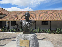 Busto Prat Ingreso Hacienda