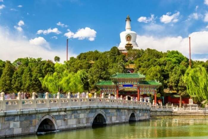  daerah wisata di china yang wajib dikunjungi 3 Tempat Wisata Kuliner Menarik dan Unik di Beijing, China. Ada Restoran Indonesia Lhoo