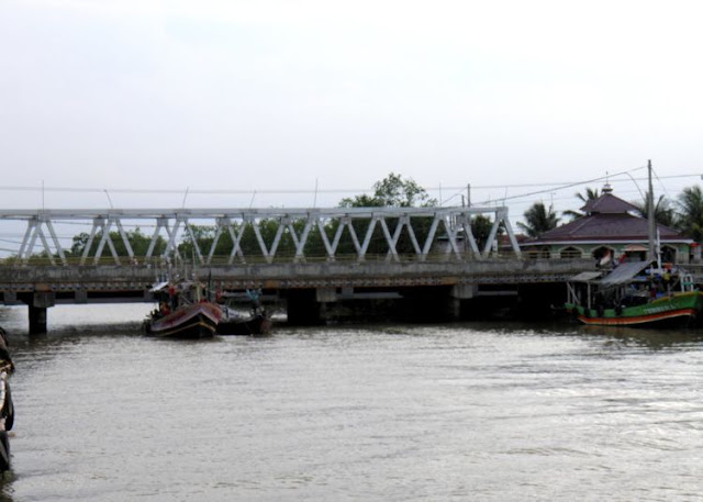 8 Jembatan Di Indonesia Yang Terkenal Angker, Banyak Kejadian Mistis Yang Terjadi Disana!