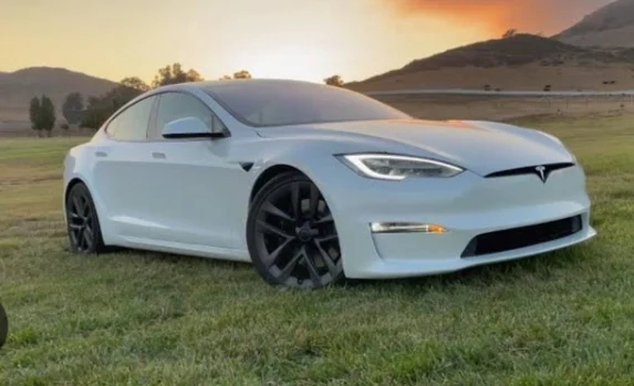Tesla Model S Plaid Exteriors