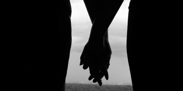 lovers holding hands on beach. images emo lovers holding