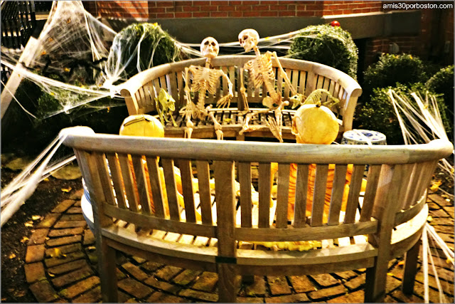 Decoraciones por Halloween en Back Bay, Boston