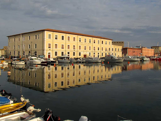 Old Harbor, Pamiglione, Livorno