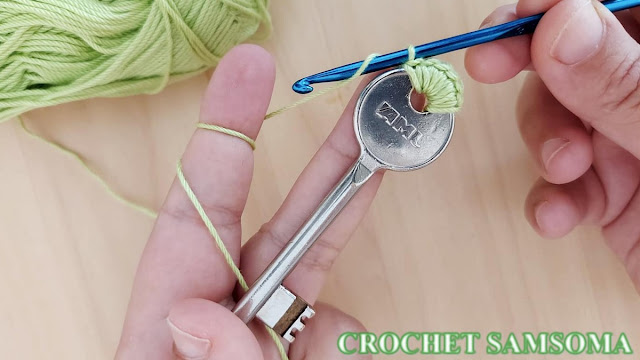 شاهدوا ماذا يمكنكم صنعه بالمفاتيح 🔑 القديمة مع فن الكروشيه /  DIY Keys Decorating With Crochet  عندك مفاتيح قديمة مصدية  ؟؟؟ اليك هذه الفكرة لتجديدها  وتزيينها / لا ترمي المفاتيح القديمة بعد الان / اعادة تدوير المفاتيح / تزيين المفاتيح  /  عمل علاقة مفاتيح / اعمال يدوية بالمفاتيح  / الاستفادة من بواقي الخيوط / عندك بواقي خيوط وصوف ؟؟ شوفي ماذا يمكنك صنعه بها مع المفاتيح   / راس ارنب كروشيه / افكار بالكروشيه / افكار سمسومة  /  اعمال يدوية / افكار / هاندميد /  اكسسوار للمفاتيح / كروشيه اكسسوار للمفاتيح / كروشيه للبنات / اعادة تدوير الاشياء /  اعمال فنية / crochet face pennyDIY Key Decorating / decorate your key  / flower crochet patternDIY / IDEAS FOR YOUR KEYS / Room Decor Using Recycled Old Keys crafty girls craft ideas