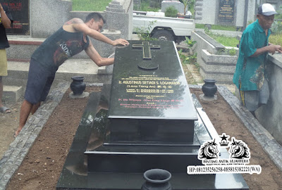 Jasa Pasang dan Restorasi Makam