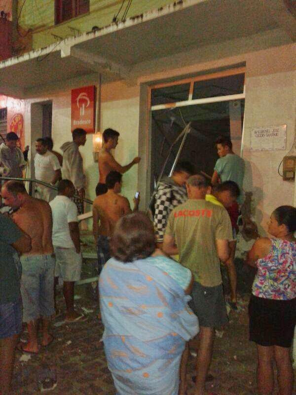 28° ATAQUE NO CEARÁ: Grupo explode agência bancária de Pacoti