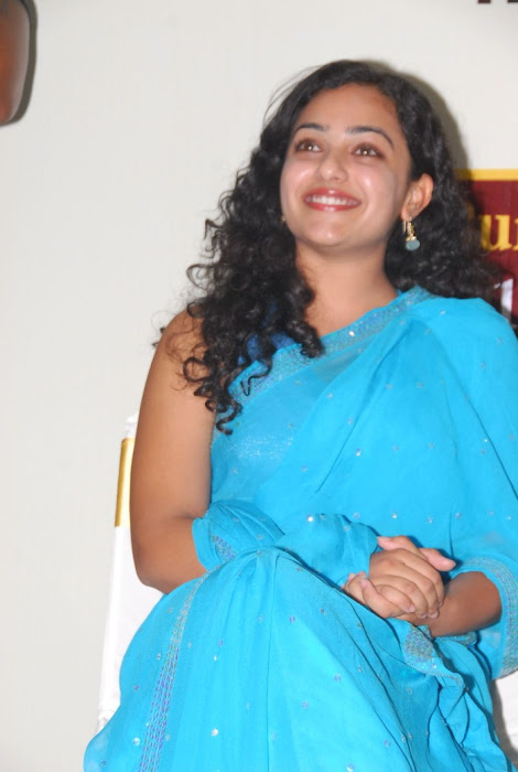 nitya menon spicy in blue saree unseen pics